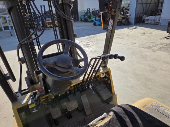 stivuitor GPL CATERPILLAR
