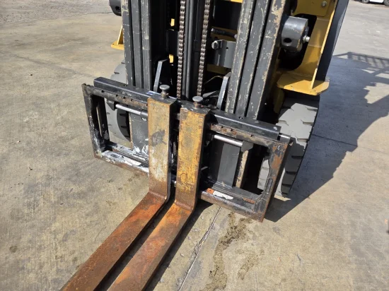stivuitor GPL CATERPILLAR