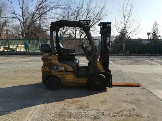 stivuitor GPL CATERPILLAR