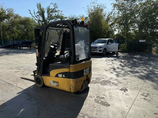 stivuitor electric CATERPILLAR