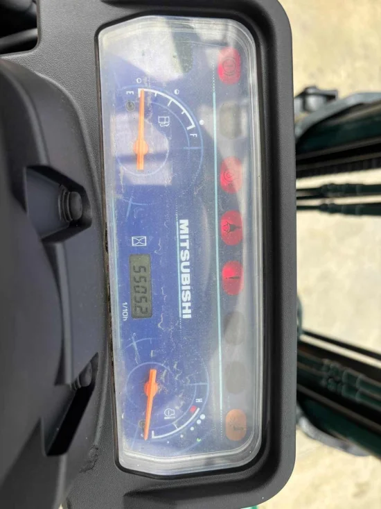 stivuitor pe benzină MITSUBISHI